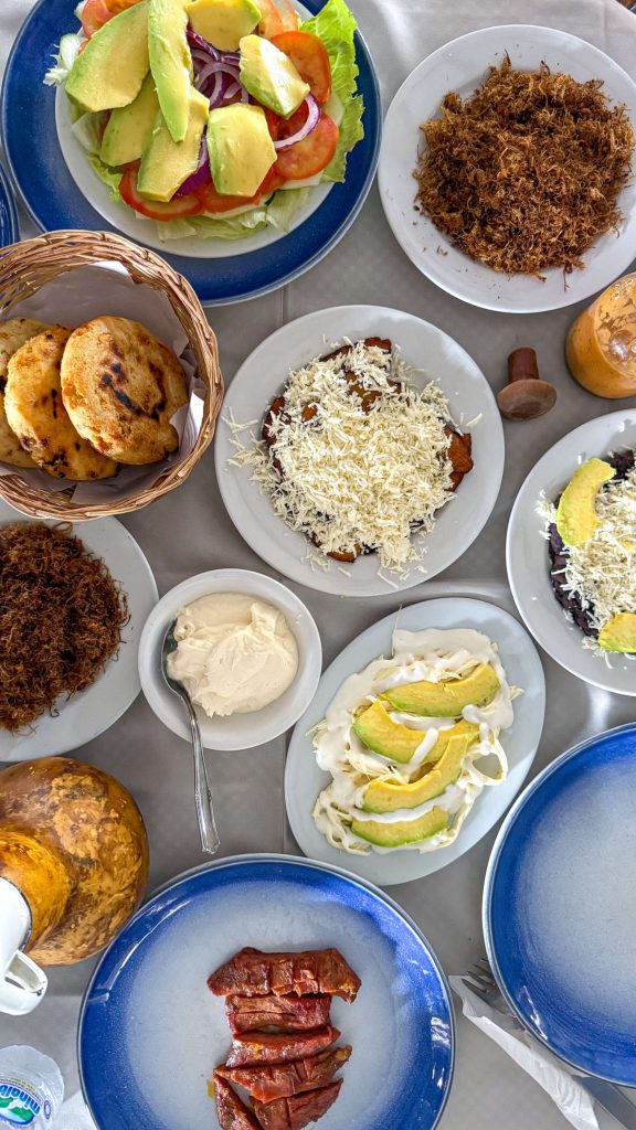Platos de comida típica en Barquisimeto